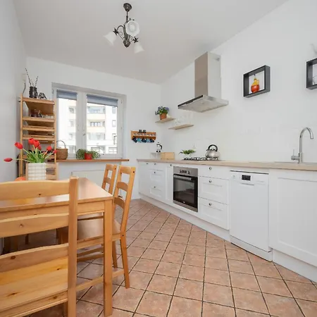 Apartamento Spacious With Parking By Renters