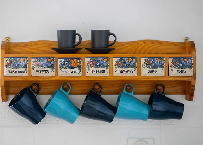 Spacious With Parking By Renters Apartament *